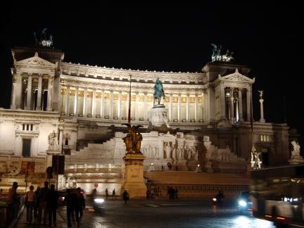 Roma punta al rilascio dei domini .ROMA